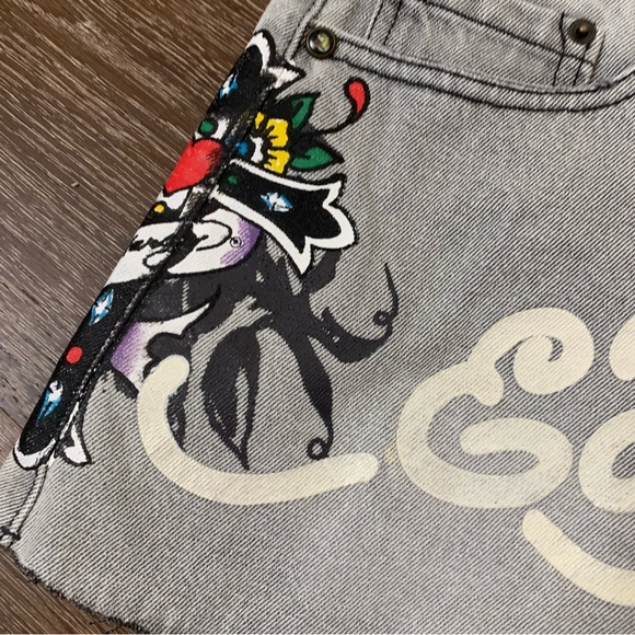 Ed Hardy grey wash Cross denim printed mini skirt L NWT - Picture 2 of 14